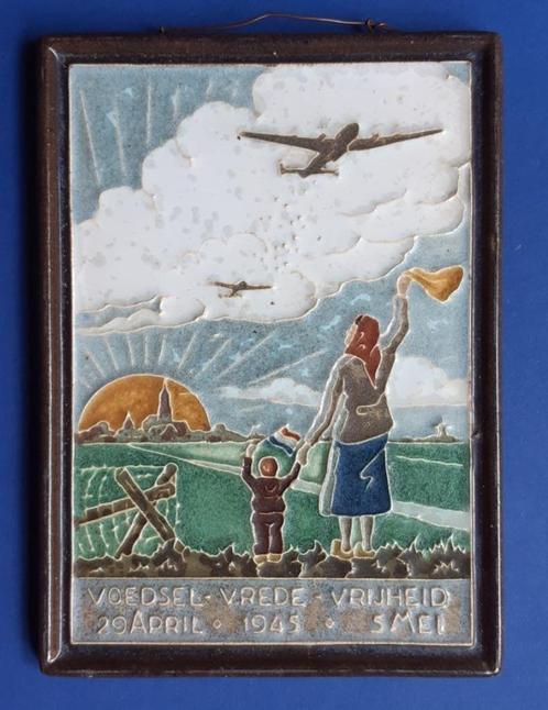 Porceleyne Fles 1945 voedseldroppings Manna Cloisonne (10), Antiek en Kunst, Antiek | Wandborden en Tegels, Verzenden