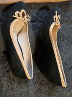 Lorenzo Banfi Elegante Zwarte Hakken met Beige Details, Ophalen, Zwart