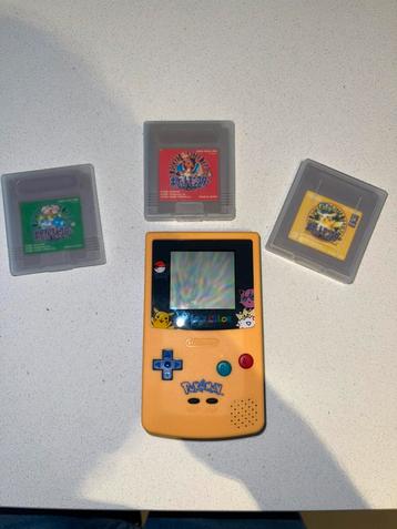 Japanse Game Boy Color Pokémon Editie + 3 JP Pokémon Games beschikbaar voor biedingen