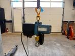 Elektrische kettingtakel Donati 250kg 3,2m hijshoogte, Ophalen, Gebruikt, Elektrisch