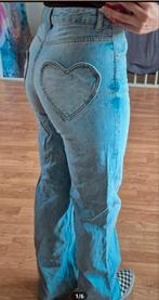 Loavies straight leg jeans met hartjes zakken maat 34, Kleding | Dames, Spijkerbroeken en Jeans, Ophalen of Verzenden, Zo goed als nieuw