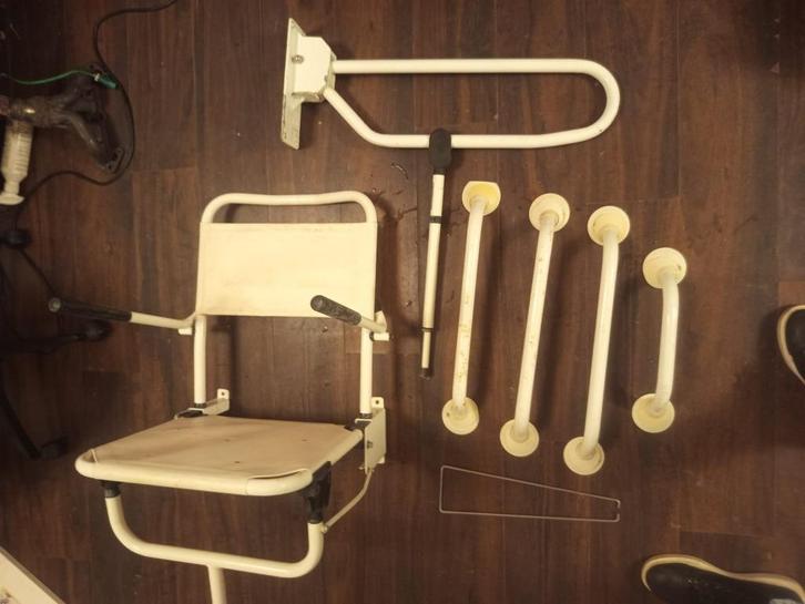 Douchestoel incl. 5x wandbeugels, Diversen, Verpleegmiddelen, Gebruikt, Ophalen of Verzenden