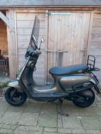 GTS Bravo grijs Metallic smoke-regenscherm - 2021 - 2518 km, Ophalen, Gebruikt, Overige typen, Overige merken