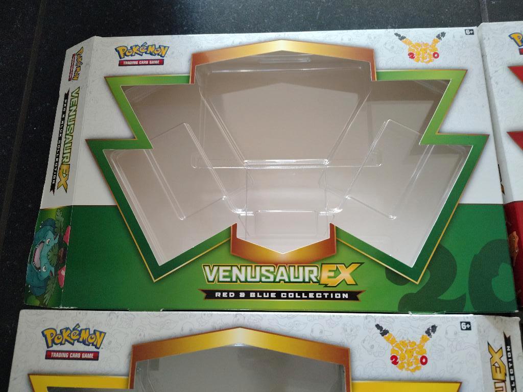 LEGE Venusaur EX Red & Blue Collection Box Pokémon, Hobby en Vrije tijd, Verzamelkaartspellen | Pokémon, Ophalen of Verzenden