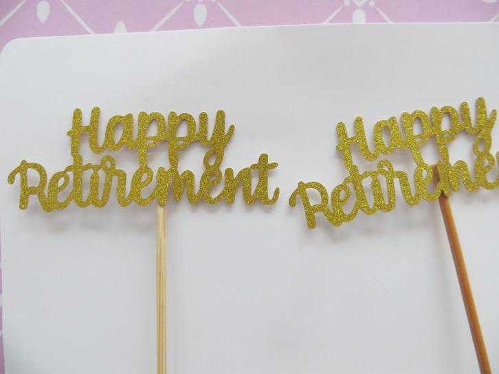 cake versiering/retirement/pensioen/cupcakes/feest, Hobby en Vrije tijd, Taarten en Cupcakes maken, Nieuw, Versiering, Cupcakes