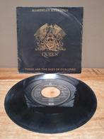 Queen - Bohemian Rhapsody / These Are the Days 7" Single, Cd's en Dvd's, Vinyl Singles, Gebruikt, 7 inch, Single, Ophalen of Verzenden