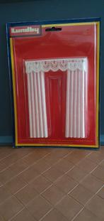 Lundby gordijn zacht roze heb hier twee van 12.50 per stuk, Verzamelen, Poppenhuizen en Toebehoren, Ophalen of Verzenden, Nieuw