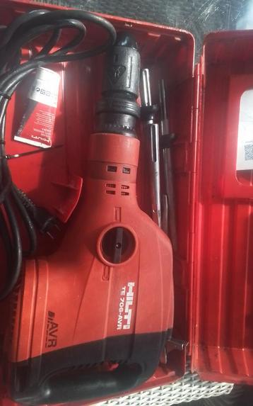 HILTI, TE 700,AVR- sds sloophamer met 5 BEITELS.  BJ2022. beschikbaar voor biedingen