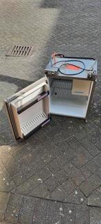 Elektrolux RM 200 B camper caravan boot koelkast op gas 12v, Ophalen of Verzenden, Zo goed als nieuw, IJzer