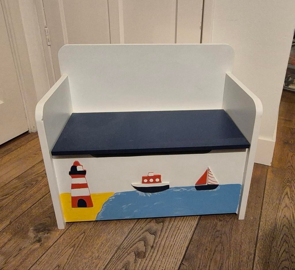 Leuk kinderbankje met opbergvak, Ophalen, Zo goed als nieuw, Stoel