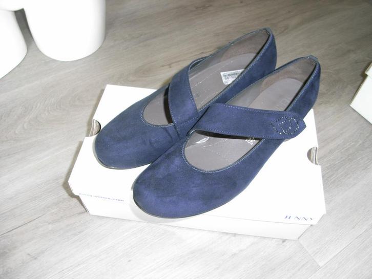 JENNY blauw suede/leren pump MT 5,5 of 38/39 met hak 4 cm, Kleding | Dames, Schoenen, Nieuw, Pumps, Blauw, Ophalen of Verzenden