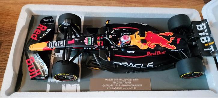Minichamps Verstappen Qatar GP World Champion 2023 1:18, Hobby en Vrije tijd, Modelauto's | 1:18, Ophalen of Verzenden