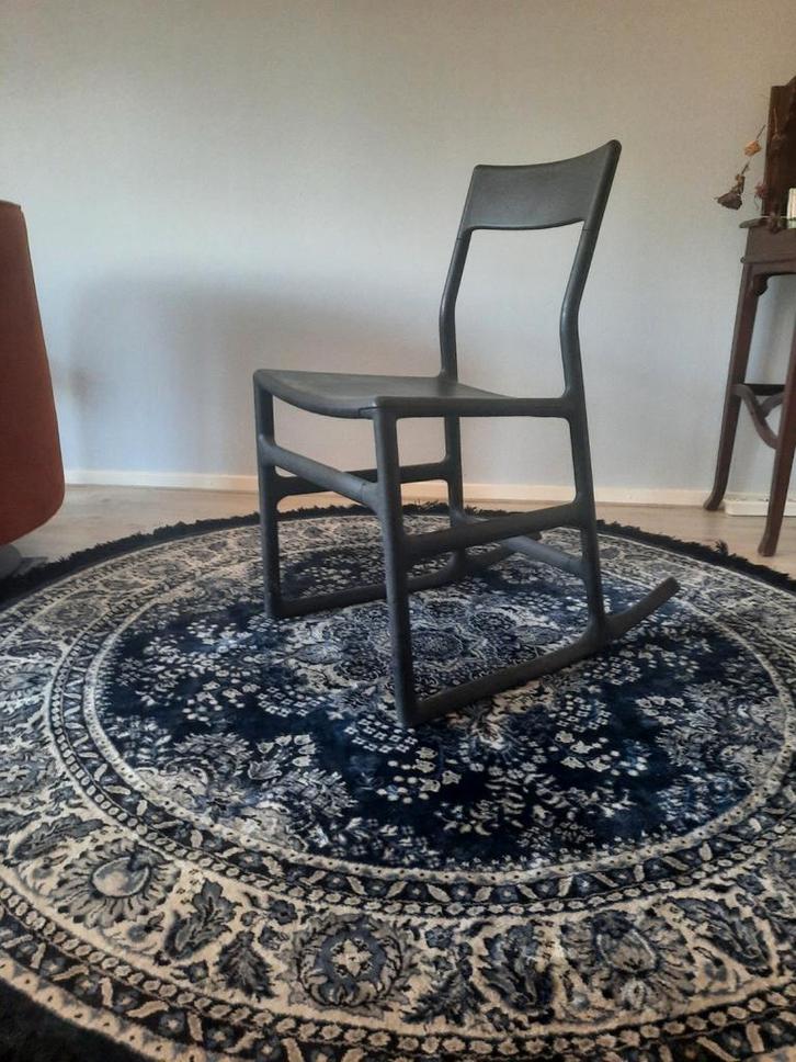 Eetkamerstoelen, zwart, Ikea, Ellan Chris Martin, Huis en Inrichting, Stoelen, Zo goed als nieuw, Eén, Hout, Kunststof, Overige materialen