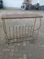 Ijzeren laarzenrek, Ophalen, Gebruikt