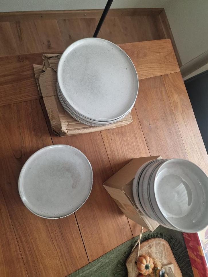 Grijs en Blauw Serviesset 28-delig, Huis en Inrichting, Keuken | Servies, Zo goed als nieuw, Compleet servies, Overige stijlen