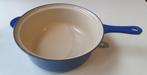 Le creuset blauwe gietijzeren 26cm steelpan en glazen deksel, Ophalen, Gebruikt, Gietijzer, Keramische plaat