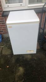 Te koop:tafelmodel vrieskistje (goed werkende) indesit, Ophalen of Verzenden, Zo goed als nieuw, Minder dan 60 cm, 85 tot 120 cm