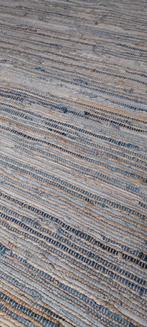 Geweven vloerkleed, jeans en beige. Zo goed als nieuw, Huis en Inrichting, Stoffering | Tapijten en Kleden, Beige, 150 tot 200 cm