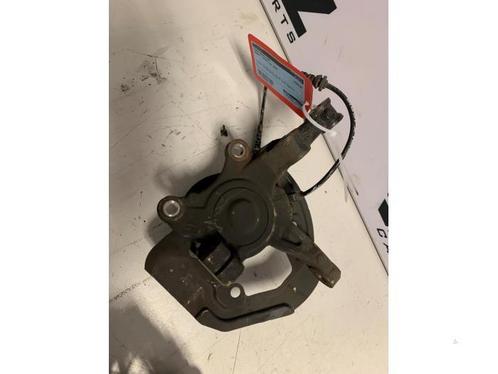 Fusee rechts-voor van een Renault Twingo, Auto-onderdelen, Ophanging en Onderstel, Renault, Gebruikt, 3 maanden garantie, Ophalen of Verzenden