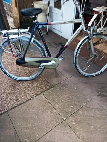 Te koop een heren fiets beschikbaar voor biedingen