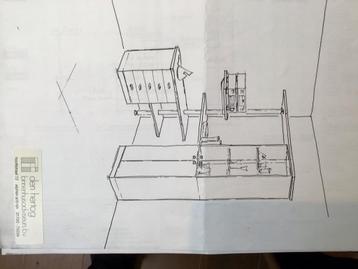 Wandmeubel/Vitrinekast combinatie in zeer goede staat beschikbaar voor biedingen