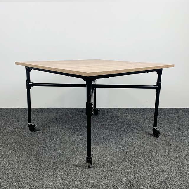 REFURBISHED Industriële Tafel 110x110 cm (22674), Huis en Inrichting, Tafels | Salontafels, Gebruikt, Minder dan 50 cm, 50 tot 100 cm