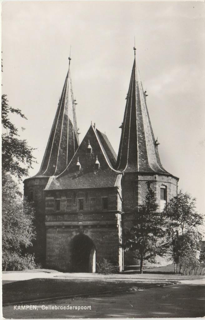KAMPEN Cellebroederspoort, Verzamelen, Ansichtkaarten | Nederland, Gelopen, Overijssel, 1960 tot 1980, Verzenden
