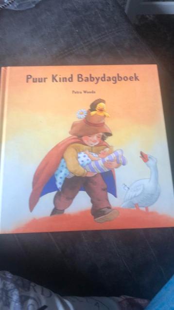 P. Weeda - Puur kind babydagboek beschikbaar voor biedingen