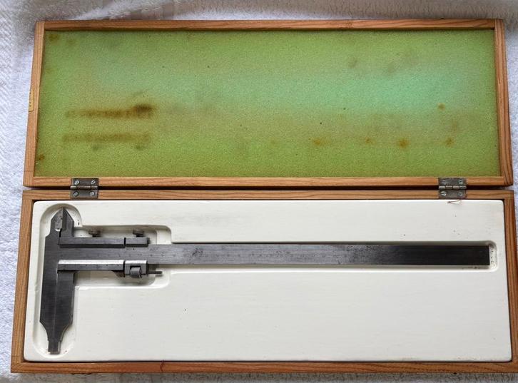 Twee schuifmaten, Doe-het-zelf en Verbouw, Meetapparatuur, Zo goed als nieuw, Verzenden