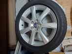 Volvo Velg met Winterbanden 225/50 R17, Ophalen of Verzenden, Gebruikt