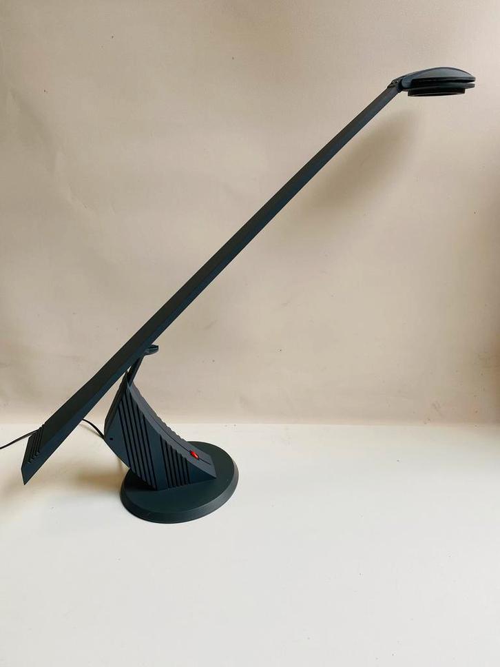 Jaren 80 tafellamp Dromos design E. Ferrari, Huis en Inrichting, Lampen | Tafellampen, Gebruikt, Minder dan 50 cm, Kunststof, Ophalen of Verzenden