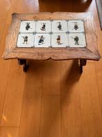 Antiek tafeltje met Makkum tegels (1880) - Infanterie thema, Ophalen