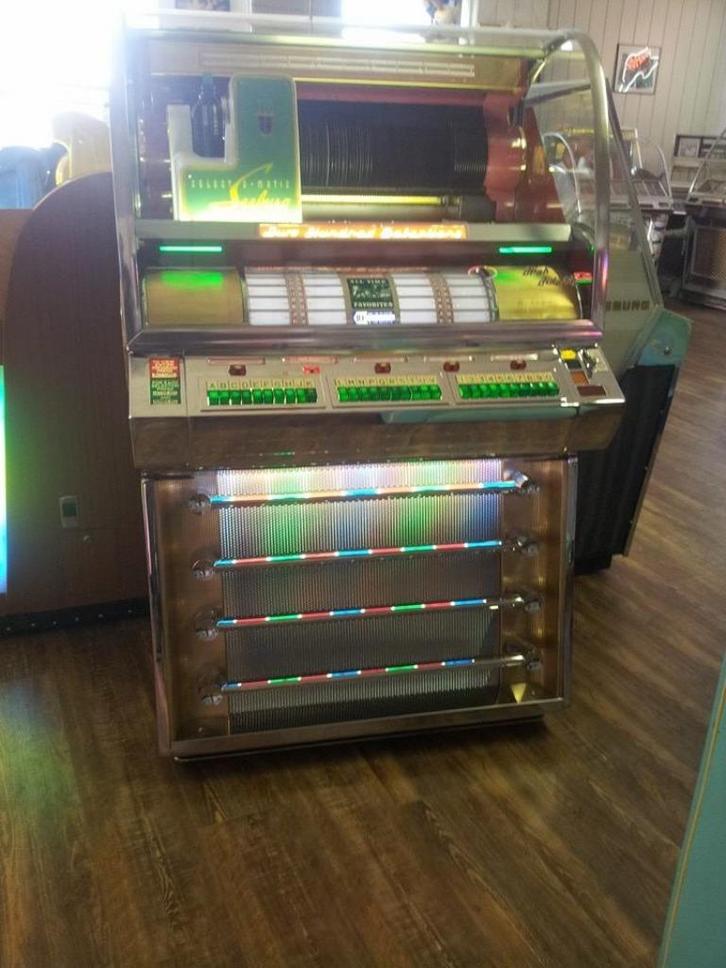 Seeburg V200 3 jaar garantie, Verzamelen, Automaten | Jukeboxen, Zo goed als nieuw, Seeburg, 1950 tot 1960, Met singles, Ophalen