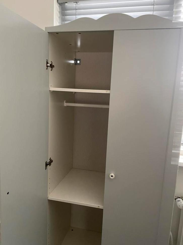 Leuke grijze kledingkast kinderkamer, Huis en Inrichting, Kasten | Kledingkasten, Gebruikt, 150 tot 200 cm, 50 tot 100 cm, 50 tot 75 cm