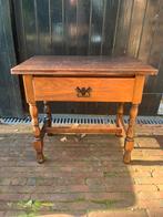 houten bijzettafel / nachtkastje met lade, Antiek en Kunst, Antiek | Meubels | Tafels, Ophalen