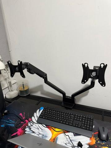 Newstar dubbele monitor arm. beschikbaar voor biedingen