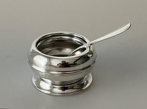 verzilverd zoutvaatje met lepeltje, Antiek en Kunst, Antiek | Servies los, Ophalen of Verzenden