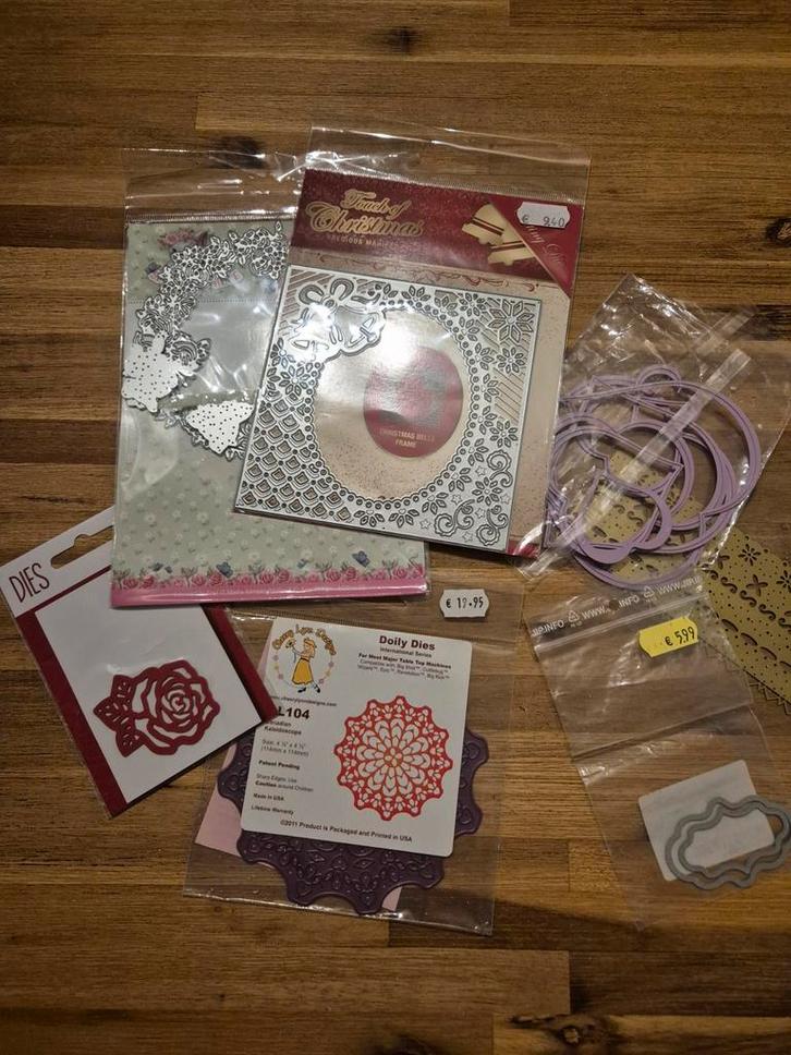 Doos vol mallen, Hobby en Vrije tijd, Scrapbooking, Frame of Mal, Ophalen of Verzenden