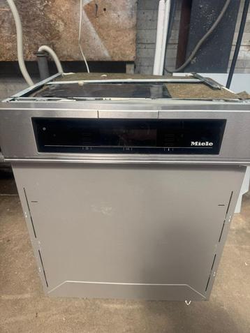 Miele Halfgeintr vaatwasser - Premium VERSIE! beschikbaar voor biedingen