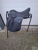 Wintec wide vzh 17.5, Dieren en Toebehoren, Paarden en Pony's | Zadels, Dressuur, Ophalen of Verzenden, Zo goed als nieuw