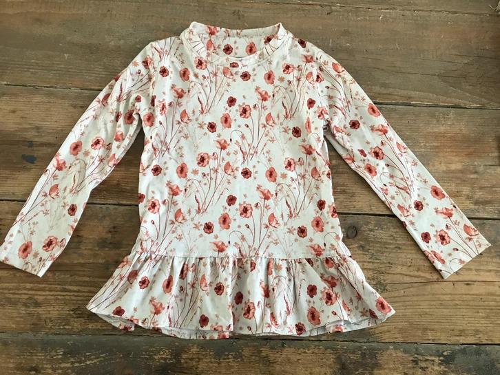 t-shirt met wilde bloemen, Kinderen en Baby's, Kinderkleding | Maat 128, Gebruikt, Meisje, Shirt of Longsleeve, Ophalen of Verzenden
