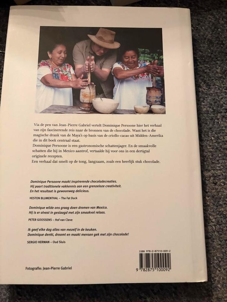 Cacao: De Chocolade Route - Dominique Persoone, Boeken, Kookboeken, Zo goed als nieuw, Overige typen, Zuid-Amerika, Ophalen of Verzenden