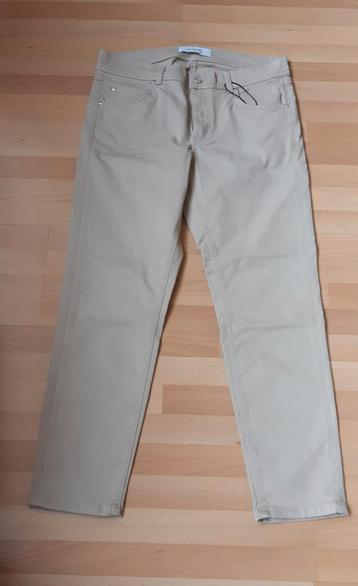 Angels broek 7/8 model Ornella mt 38 kleur zand. Nieuw! beschikbaar voor biedingen