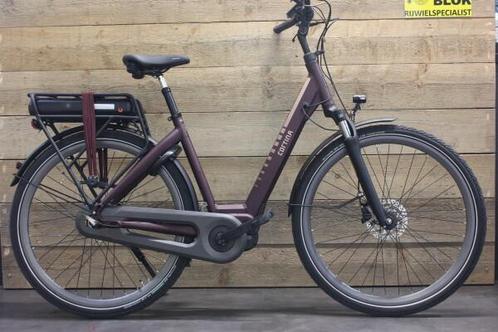 Cortina E-Octa Plus Blackberry-Wine 450wh na inruil €1799, Fietsen en Brommers, Fietsen | Dames | Moederfietsen, Nieuw