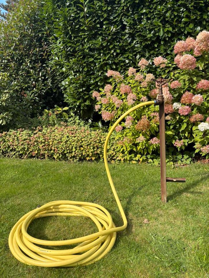 Professionele sproeier op statief + Tricoflex slang, Tuin en Terras, Tuinsproeiers, Gebruikt, Ophalen