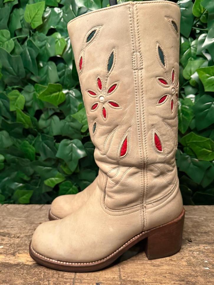 gave retro vintage blokhak laars van Sendra maat 38, Kleding | Dames, Schoenen, Gedragen, Hoge laarzen, Beige, Ophalen of Verzenden