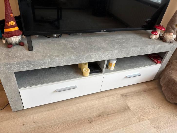 Moderne TV meubel met opbergruimte, Huis en Inrichting, Kasten | Televisiemeubels, Gebruikt, Minder dan 100 cm, Minder dan 50 cm