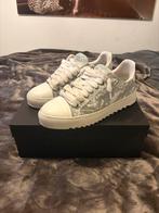 Nummeris Sneakers Maat 43, Ophalen of Verzenden, Zo goed als nieuw, Wit, Sneakers of Gympen