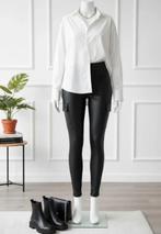 Trendy kledingkast op Vinted   – alles in perfecte staat!, Kleding | Dames, Broeken en Pantalons, Kort, Verzenden, Zo goed als nieuw