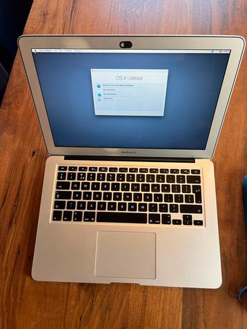 13 inch macbook air 1,6GHz 2015 125gb SSD i5 beschikbaar voor biedingen
